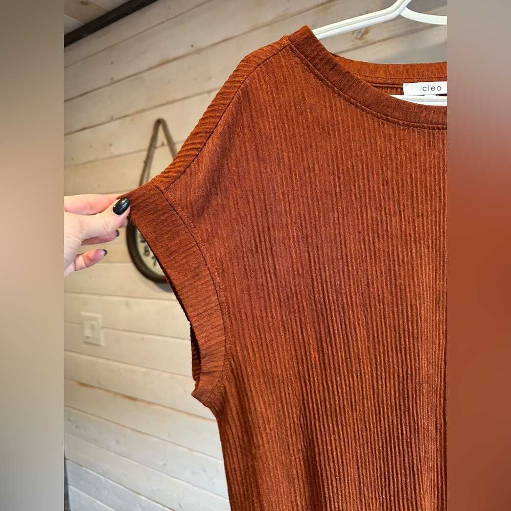 Cleo | Rusty Orange Ribbed Top - Picture 2 of 6
